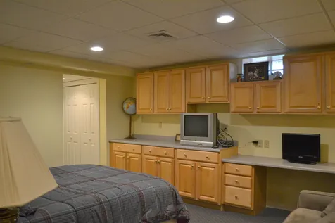 43 Anthony Drive Londonderry NH 03053