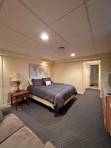 43 Anthony Drive Londonderry NH 03053