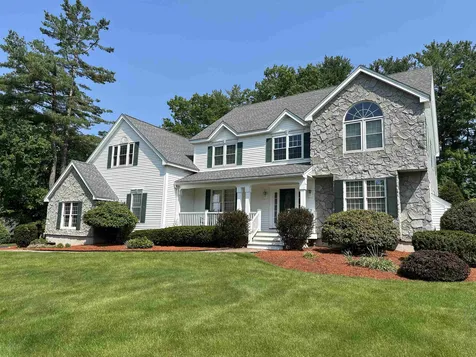 43 Anthony Drive Londonderry NH 03053