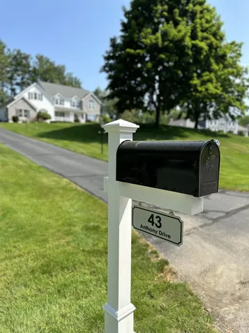 43 Anthony Drive Londonderry NH 03053