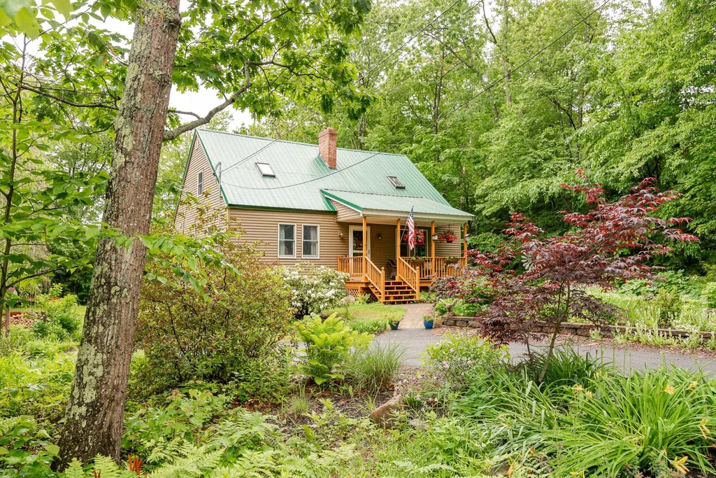 105 Betts Road Rochester NH 03867