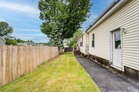 22 State Street Rochester NH 03867