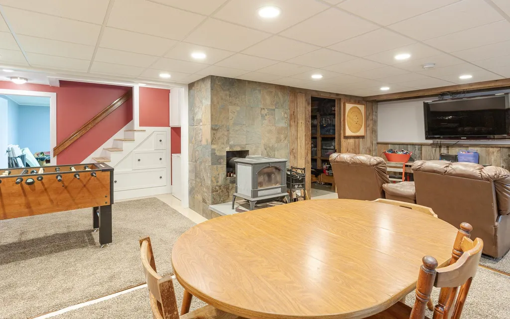 716 Wentworth Road Walpole NH 03608