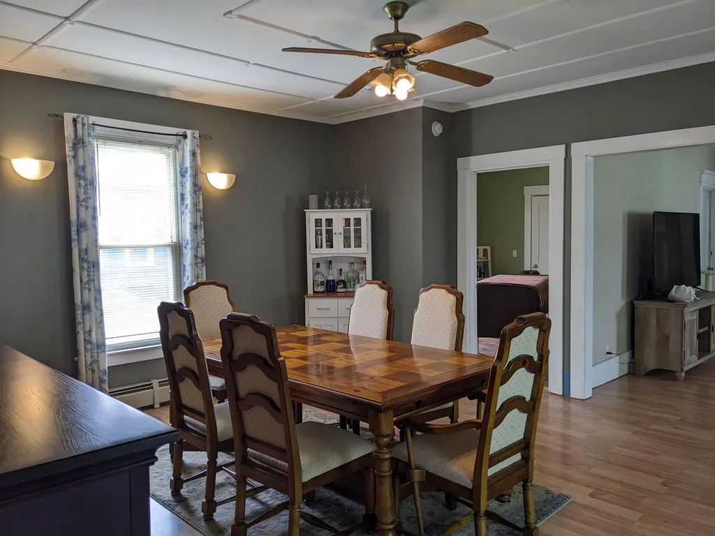 18 Pleasant Street Lancaster NH 03584