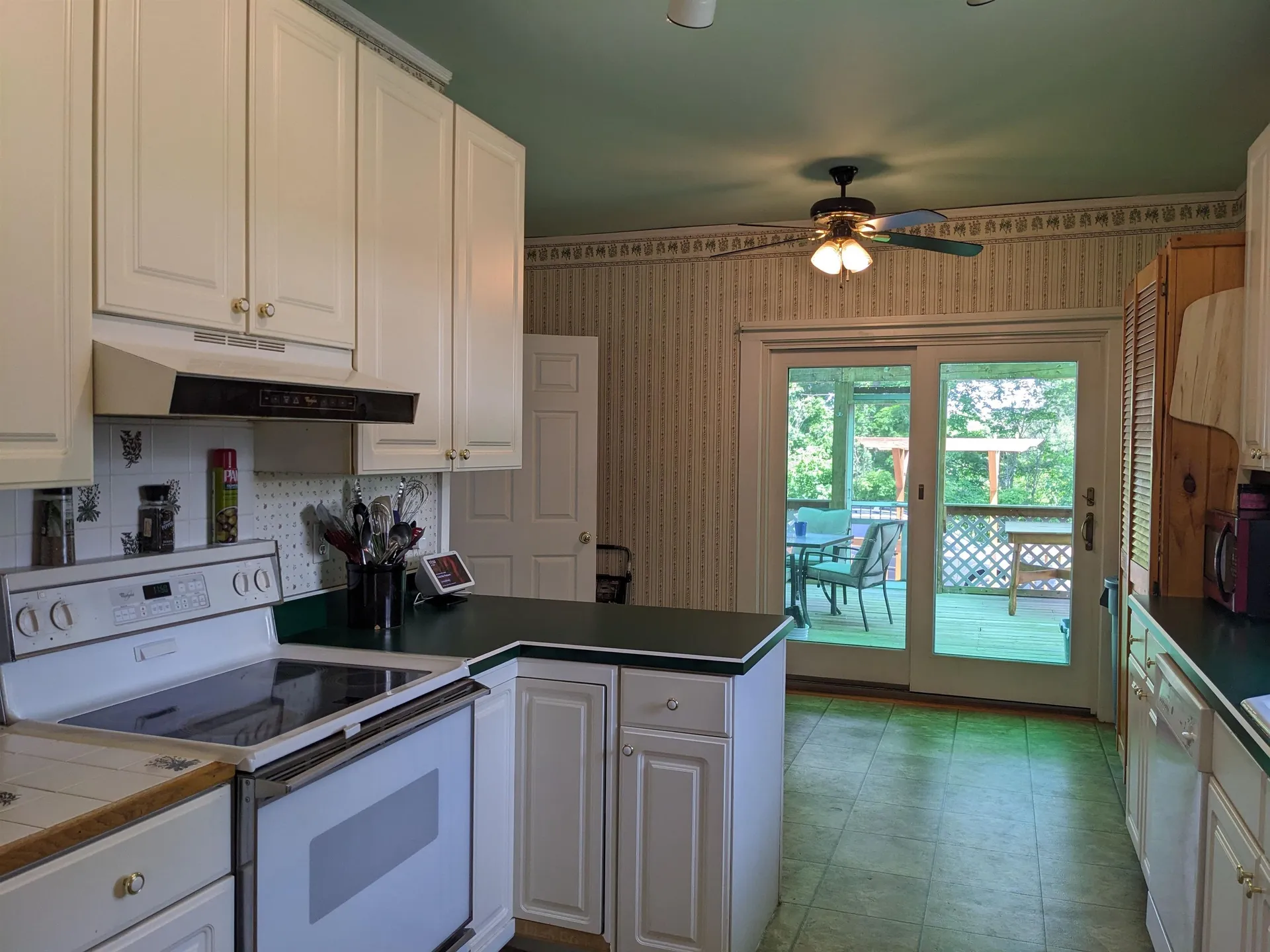18 Pleasant Street Lancaster NH 03584