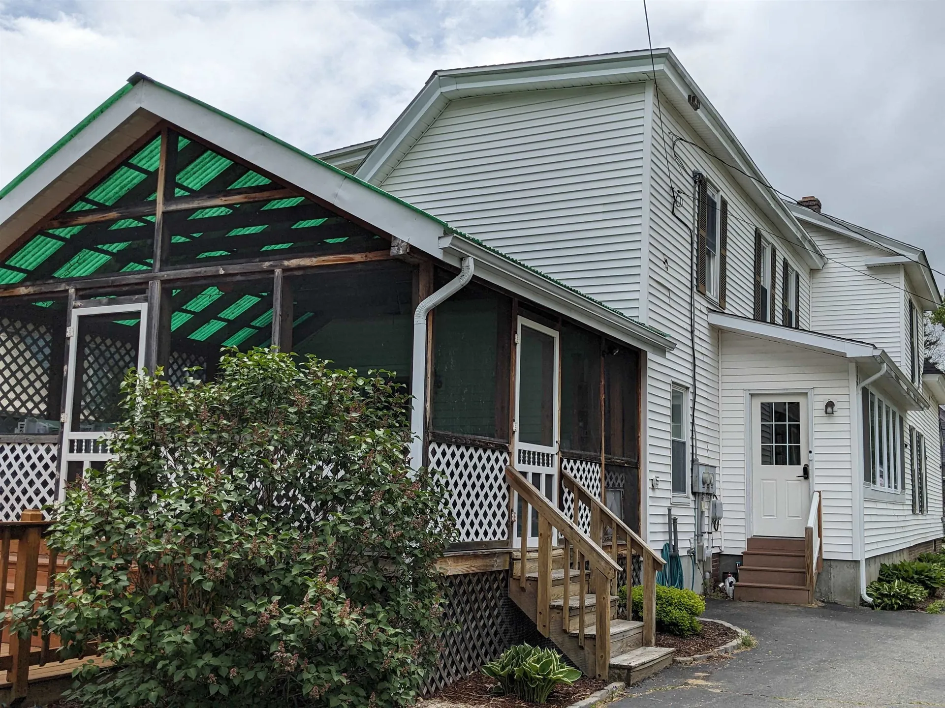 18 Pleasant Street Lancaster NH 03584