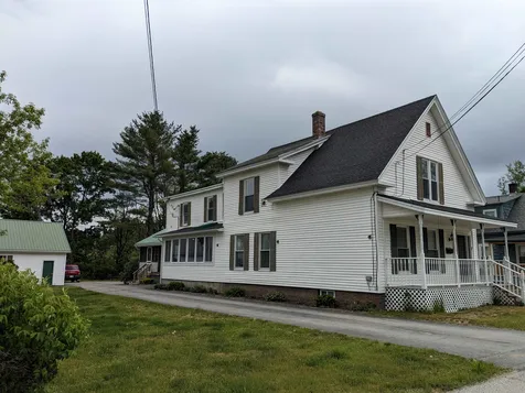 18 Pleasant Street Lancaster NH 03584