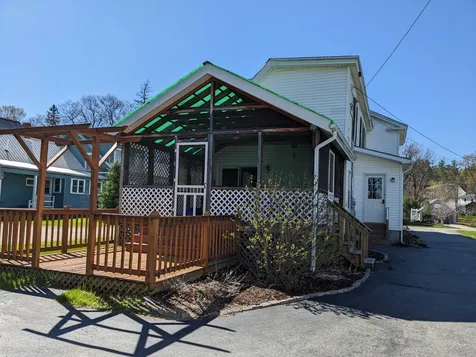 18 Pleasant Street Lancaster NH 03584