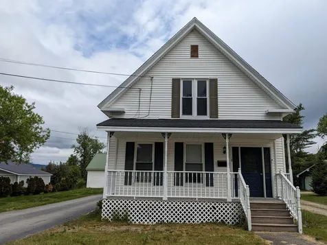 18 Pleasant Street Lancaster NH 03584