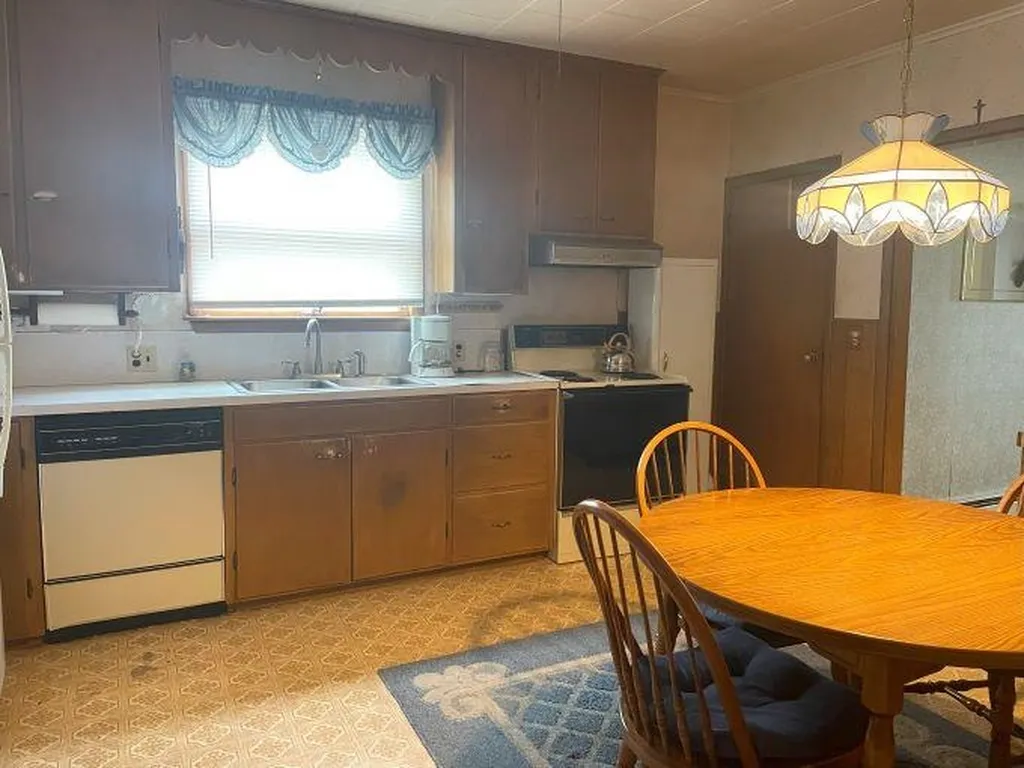 187 Mount Forist Street Berlin NH 03570