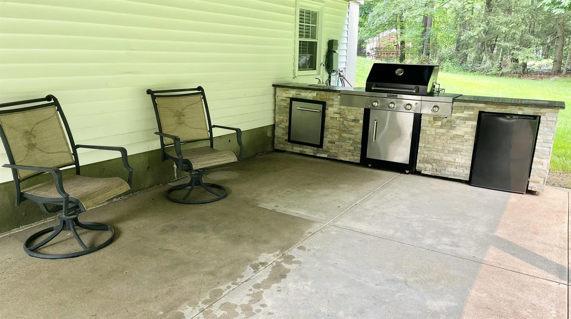 40 Kristin Drive Derry NH 03038