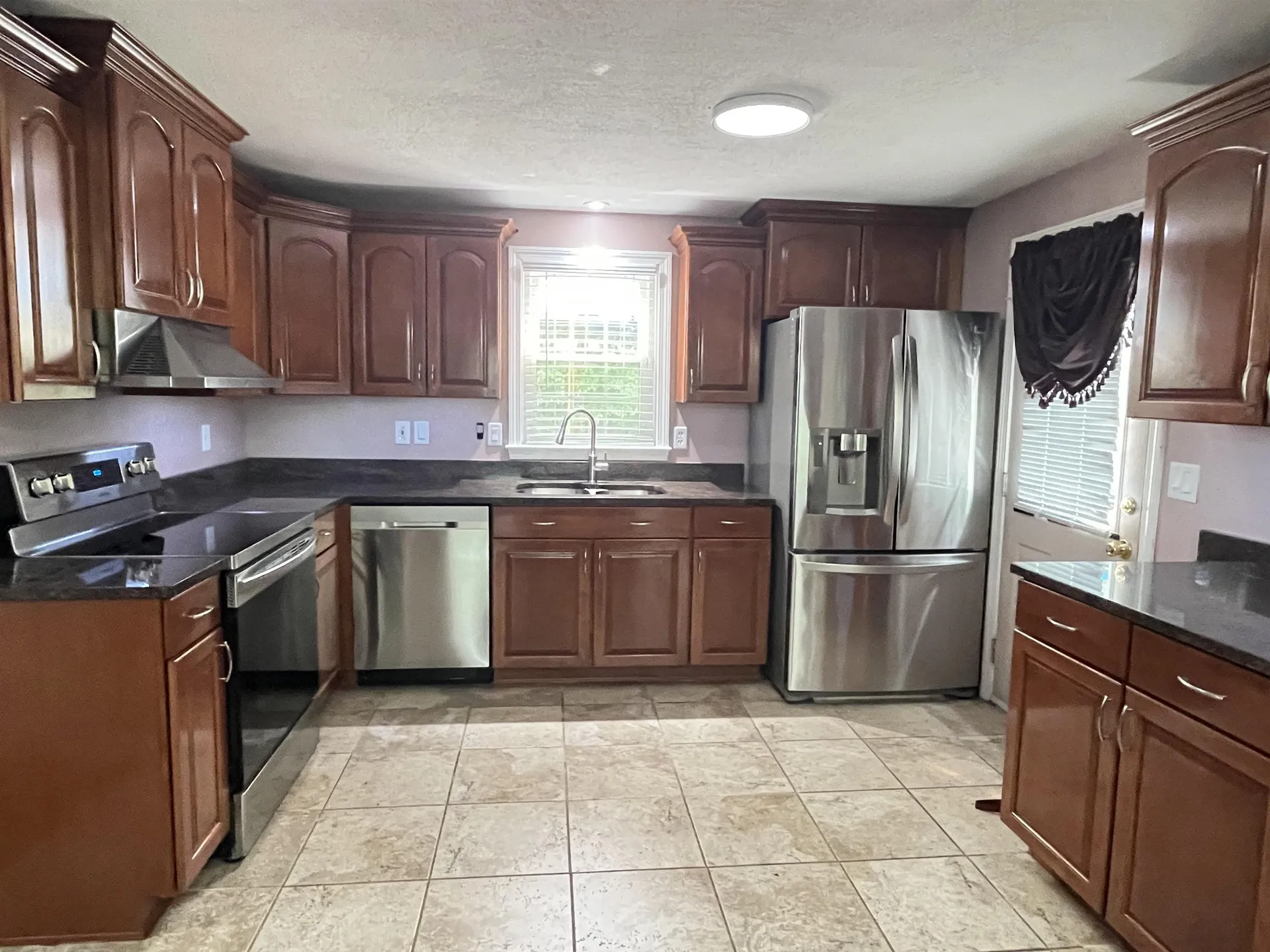 40 Kristin Drive Derry NH 03038