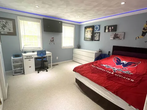 40 Kristin Drive Derry NH 03038