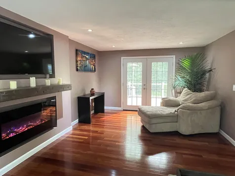 40 Kristin Drive Derry NH 03038