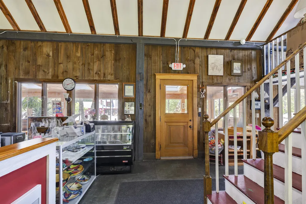 5945 Woodstock Road Hartford VT 05001