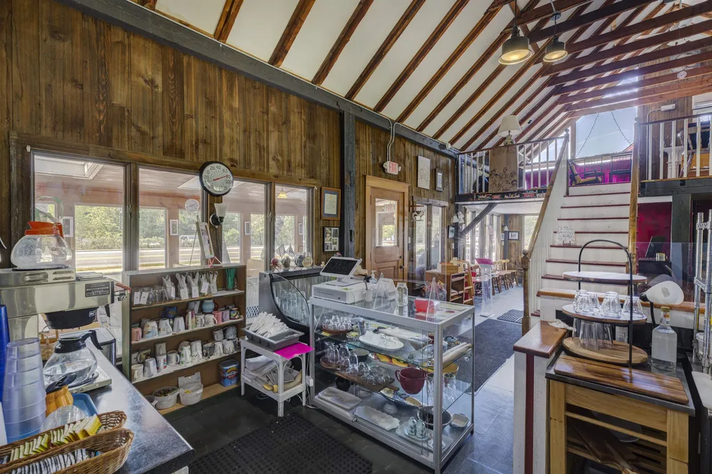 5945 Woodstock Road Hartford VT 05001