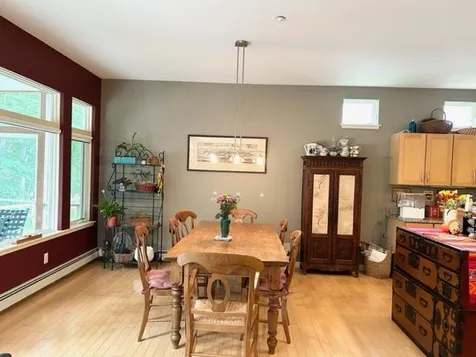 16 Apple Blossom Drive Lebanon NH 03784