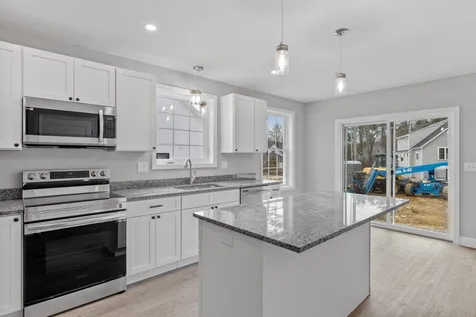 8 Ashuelot Drive Tilton NH 03276