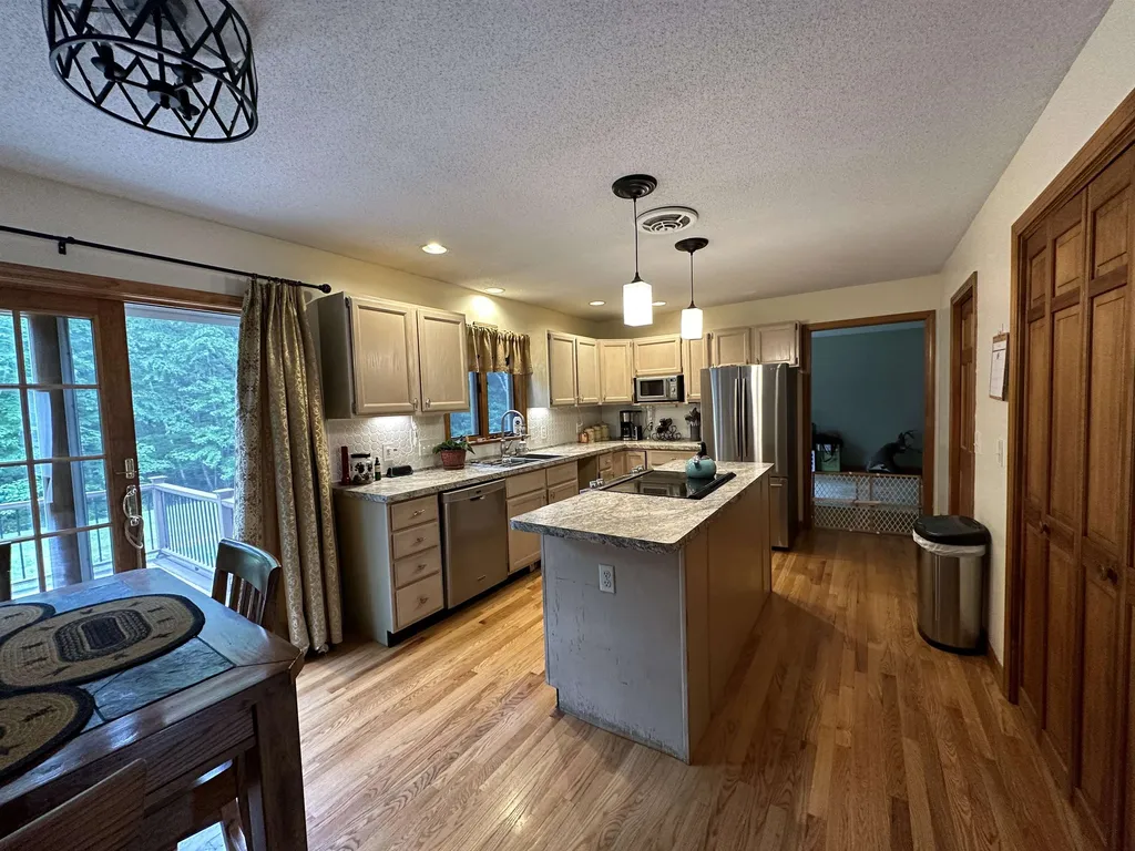 143 Highland Circle Swanzey NH 03446