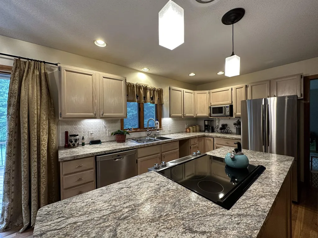 143 Highland Circle Swanzey NH 03446