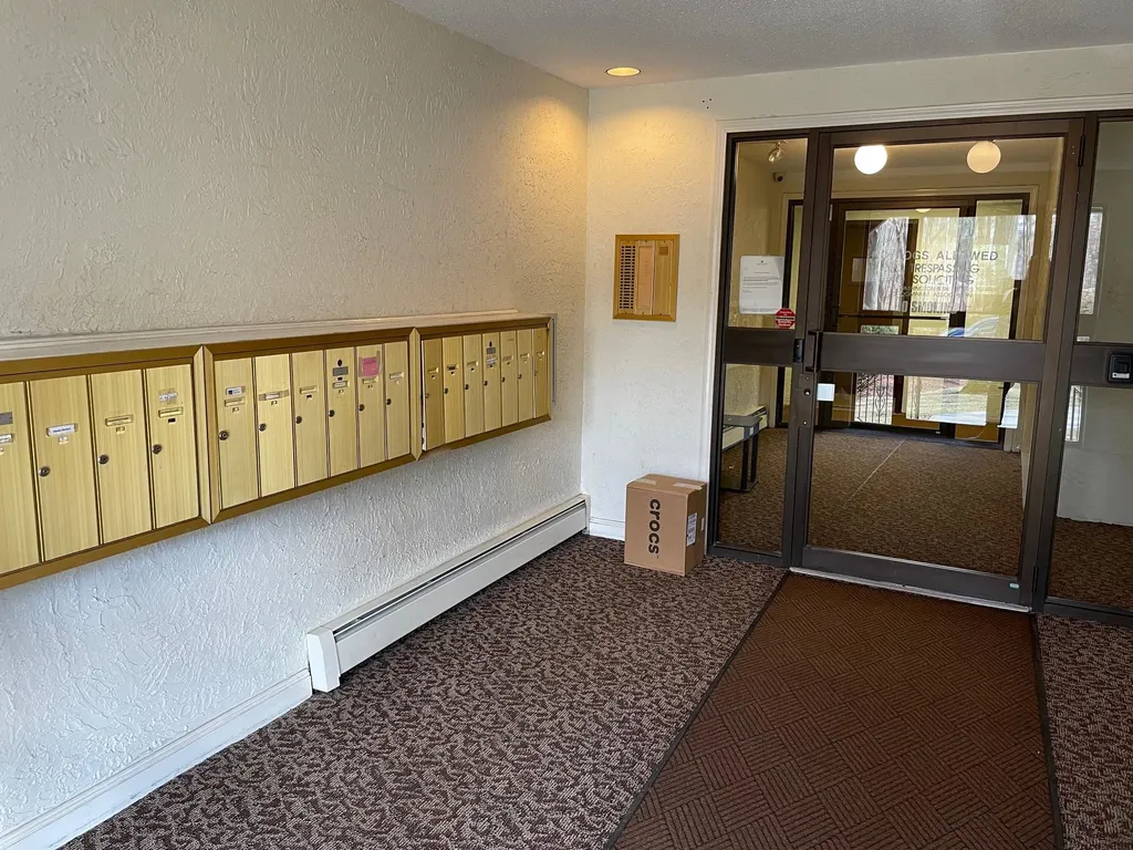 23 Country Club Drive Manchester NH 03102