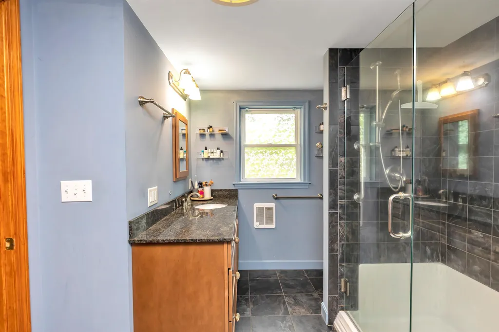 16 Libby Court Jaffrey NH 03452