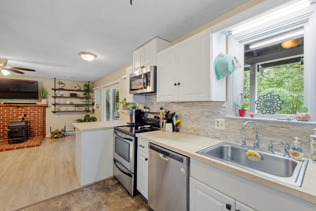 54 Pine Cove Road Campton NH 03223