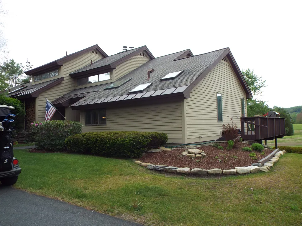 761 Murphy's Road Hartford VT 05059