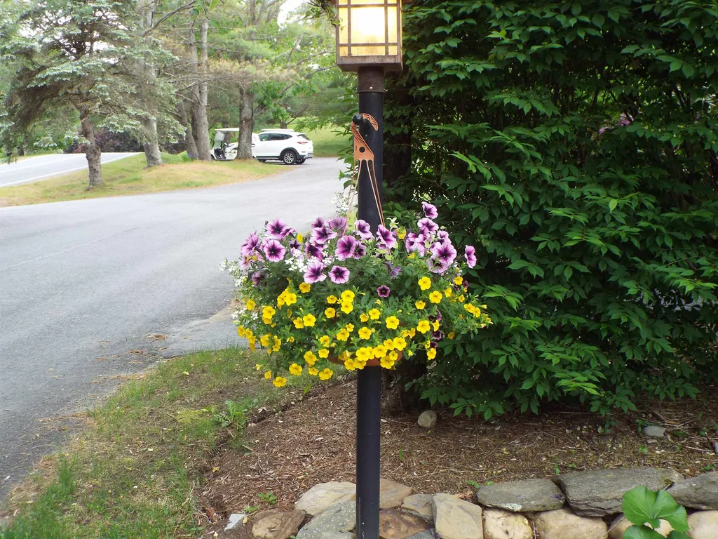 761 Murphy's Road Hartford VT 05059