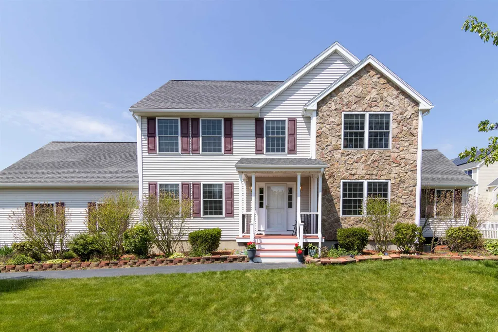 115 Cherrywood Drive Nashua NH 03062
