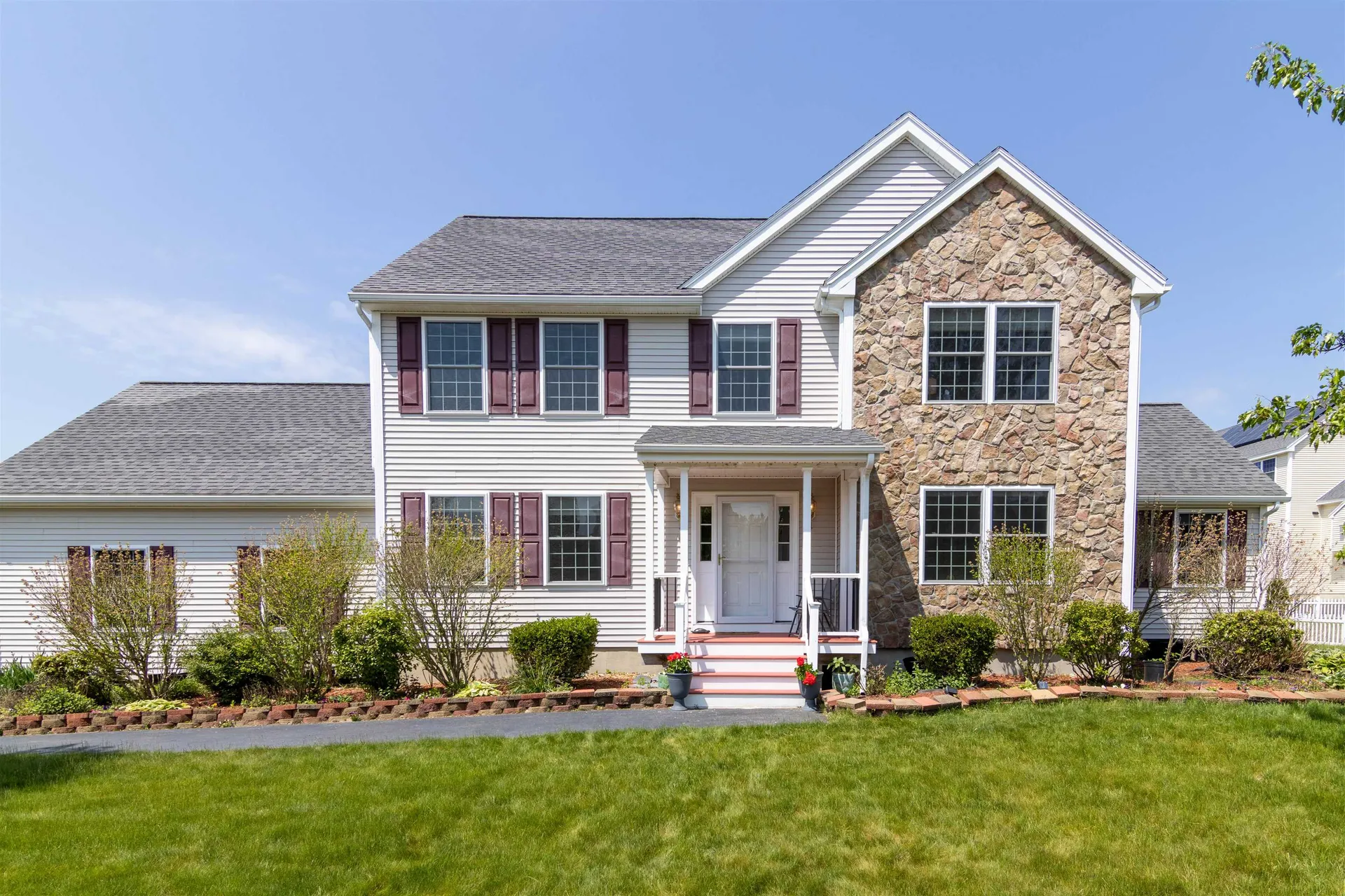 115 Cherrywood Drive Nashua NH 03062