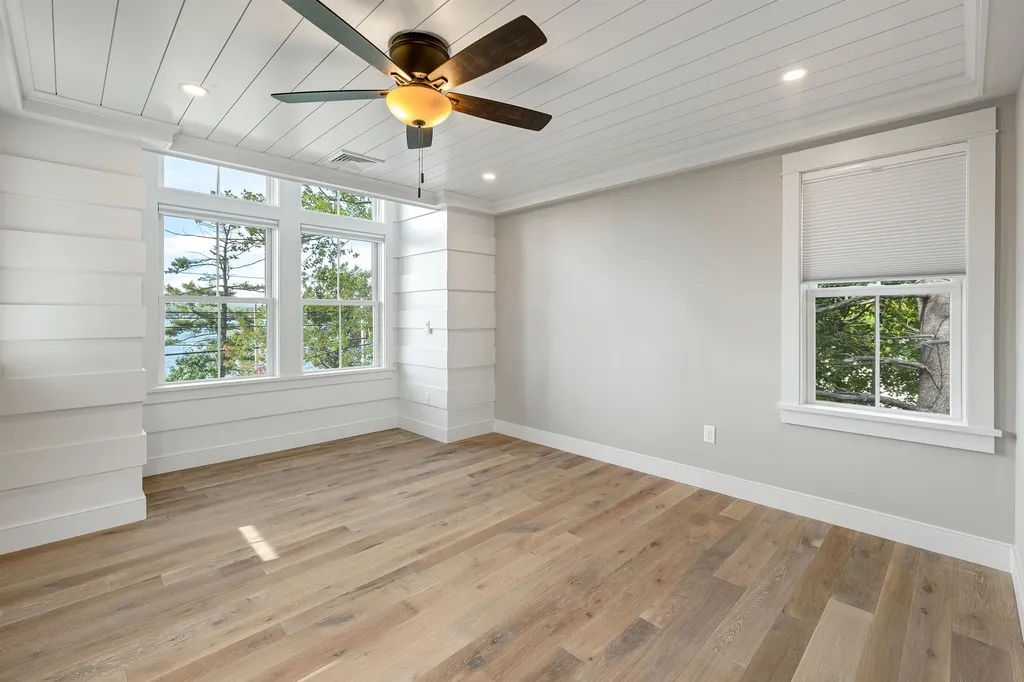 109 Weirs Boulevard Laconia NH 03246