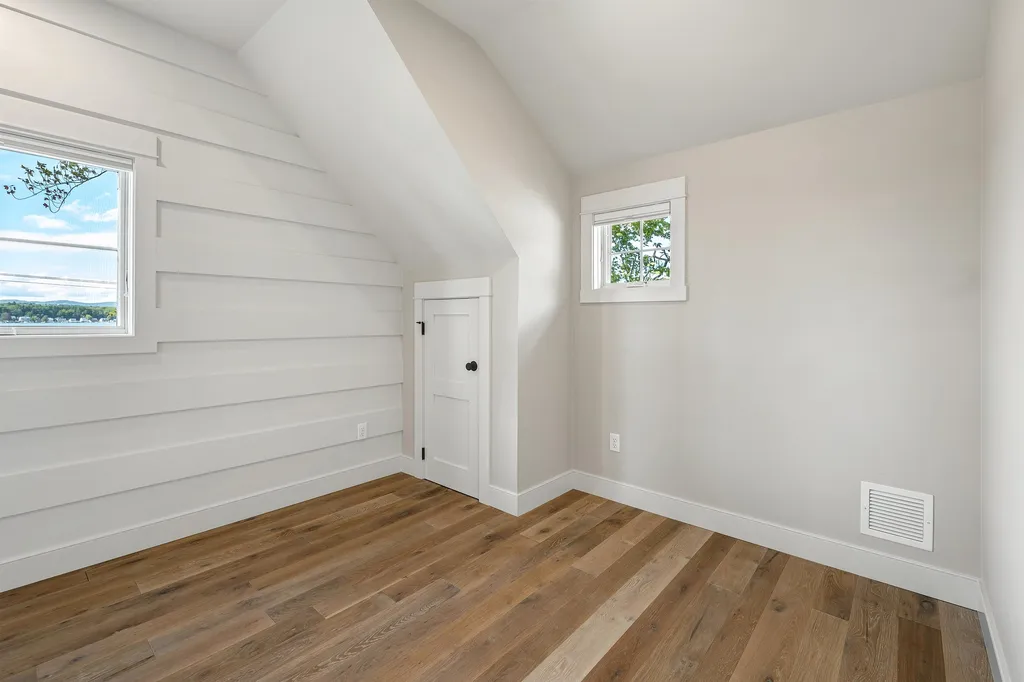 109 Weirs Boulevard Laconia NH 03246