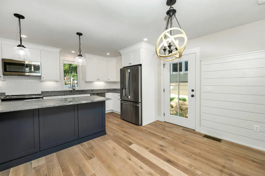 109 Weirs Boulevard Laconia NH 03246
