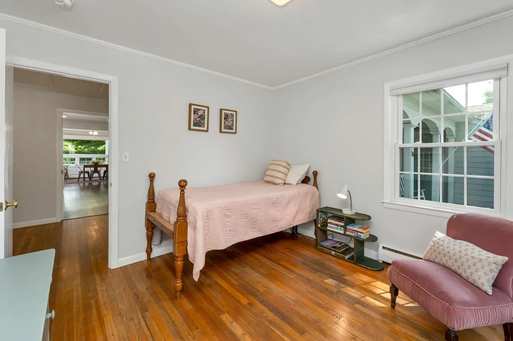 18 Forest Road Wolfeboro NH 03894
