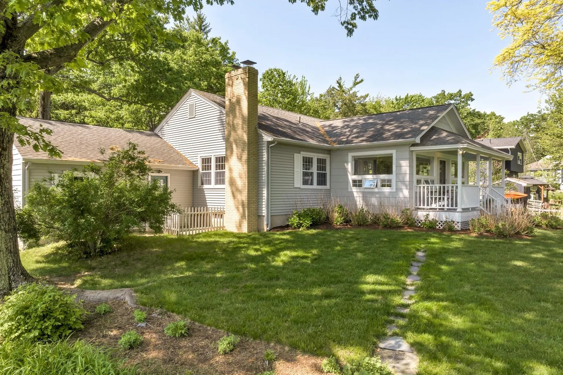 18 Forest Road Wolfeboro NH 03894