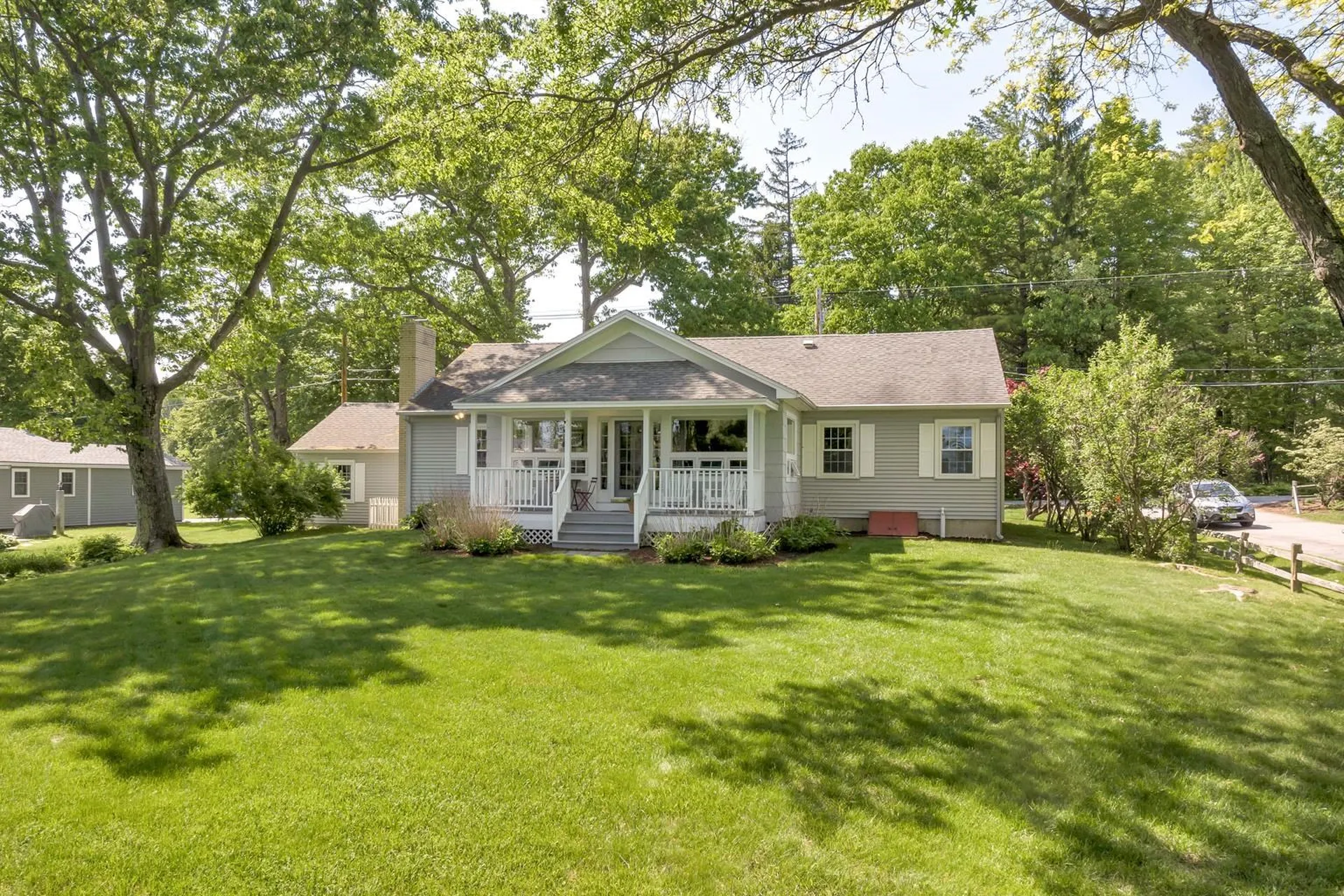 18 Forest Road Wolfeboro NH 03894