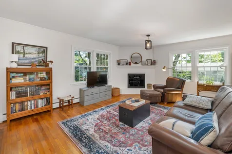 18 Forest Road Wolfeboro NH 03894