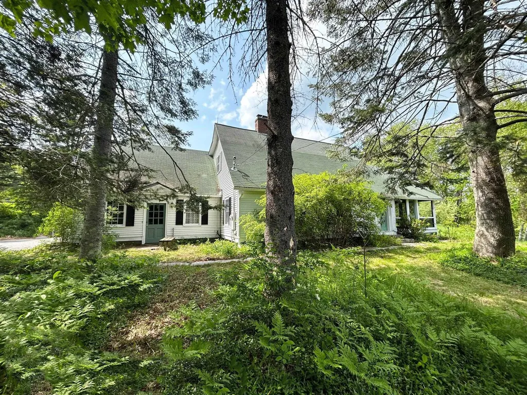 566 Hanover Center Road Hanover NH 03755