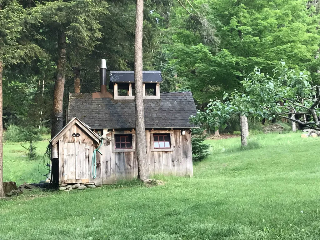 860 Mud Pond Road Thetford VT 05075