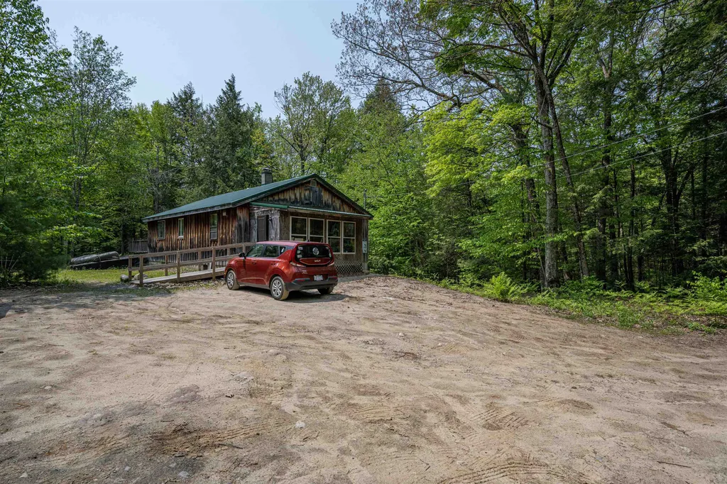 16 Falls Road Deering NH 03244