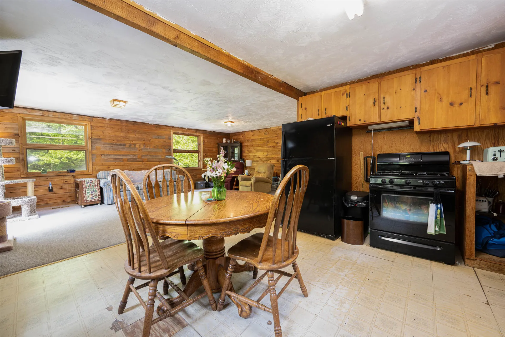 16 Falls Road Deering NH 03244