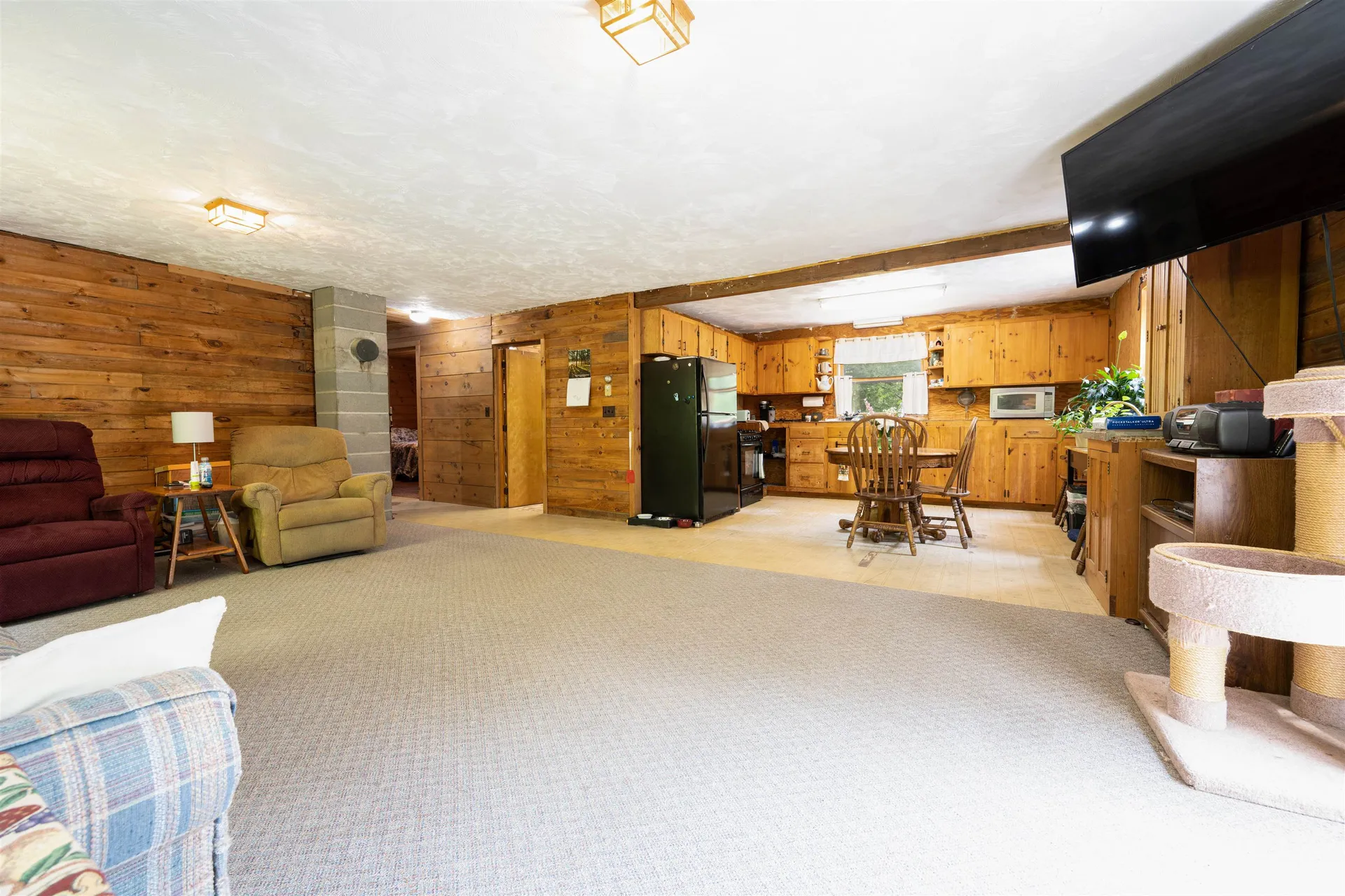 16 Falls Road Deering NH 03244