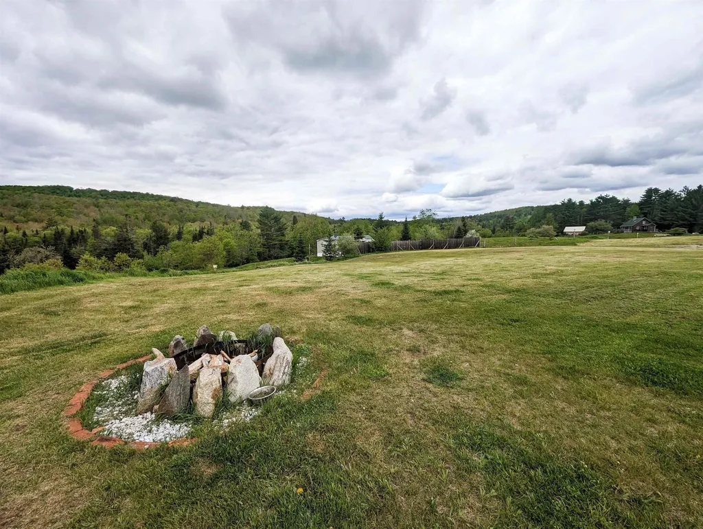 20 Starlight Lane Canaan NH 03741