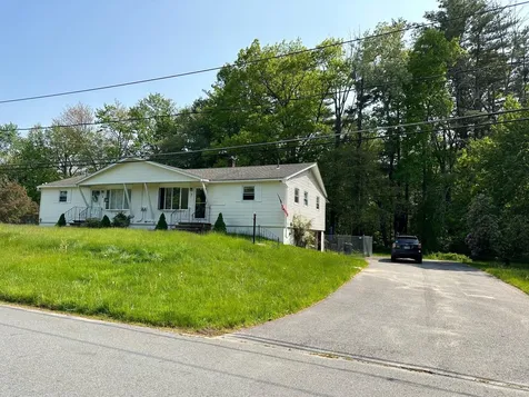 5-7 Meadow Lane Salem NH 03079