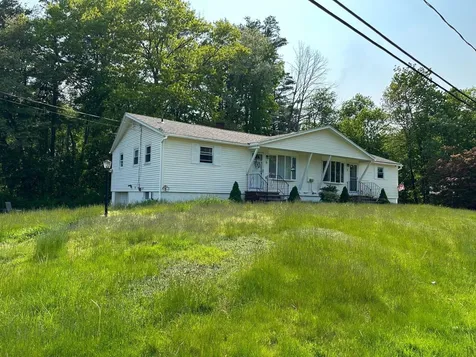 5-7 Meadow Lane Salem NH 03079