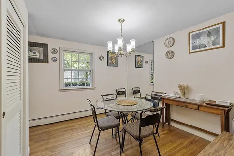 19 Beasom Street Nashua NH 03064