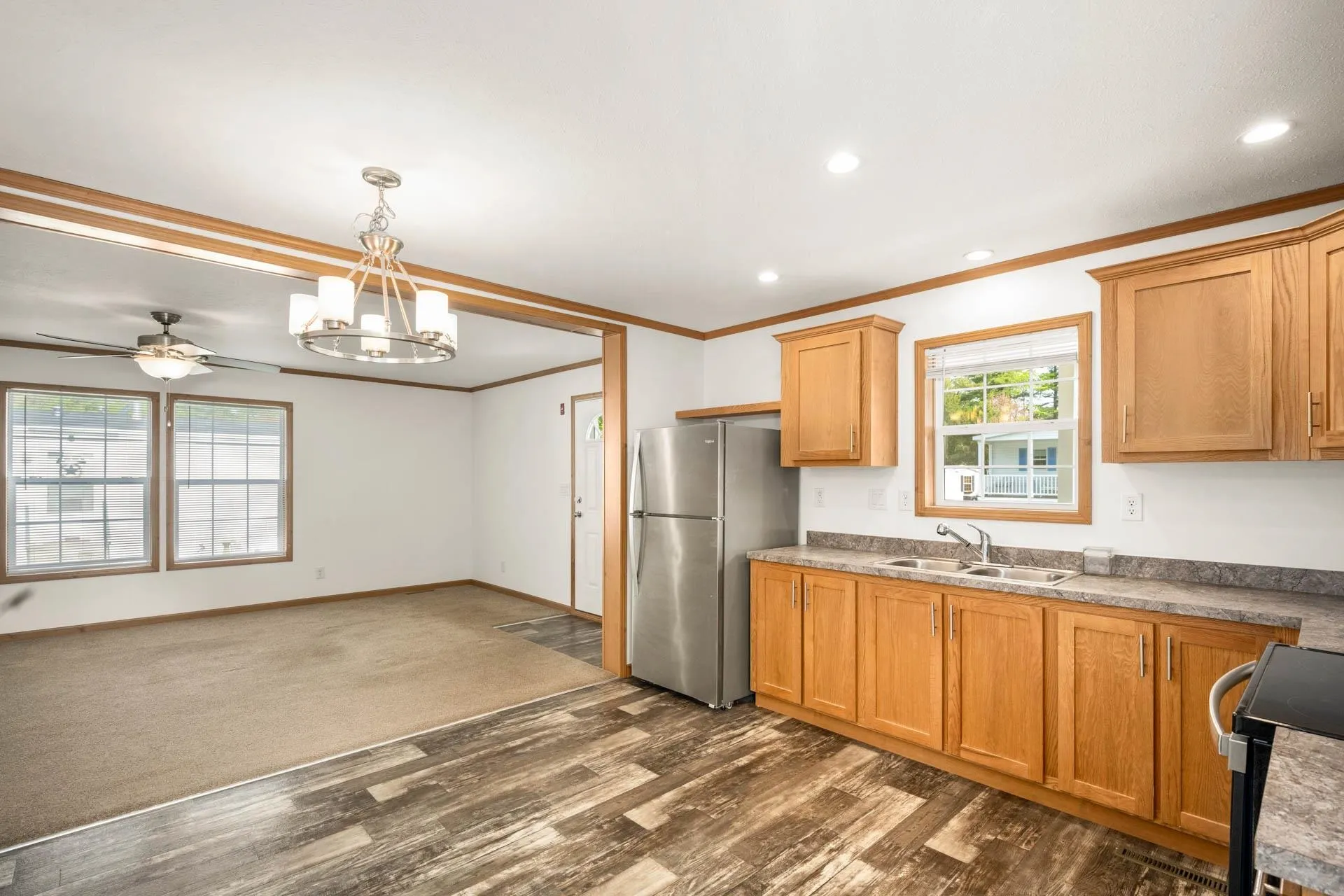 11 Atlas Place Derry NH 03038