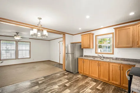 11 Atlas Place Derry NH 03038