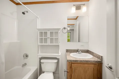 11 Atlas Place Derry NH 03038